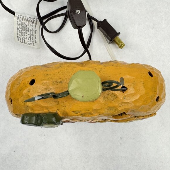 Crazy Mountain Ceramic Pumpkin-Shaped "Give Thanks" Table Lamp Cutouts Fall 7.5" - Picture 7 of 13